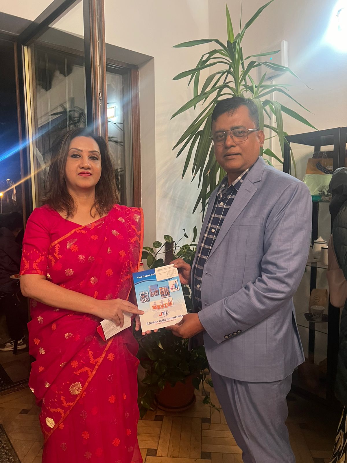 রোমানিয়ায় সদ্য নিযুক্ত রাষ্ট্রদূতের সঙ্গে রাবিড সদস্যের সৌজন্য সাক্ষাৎ | রোমানিয়ায় সদ্য নিযুক্ত রাষ্ট্রদূতের সঙ্গে রাবিড সদস্যের সৌজন্য সাক্ষাৎ